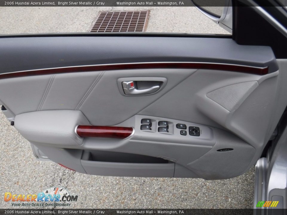 2006 Hyundai Azera Limited Bright Silver Metallic / Gray Photo #16