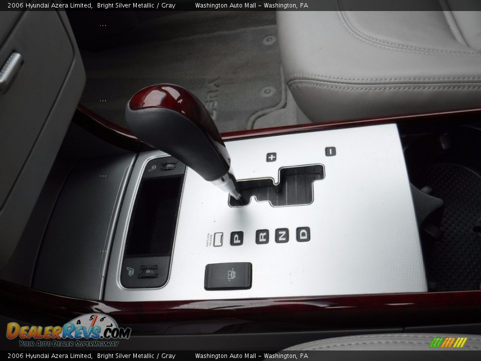 2006 Hyundai Azera Limited Bright Silver Metallic / Gray Photo #19