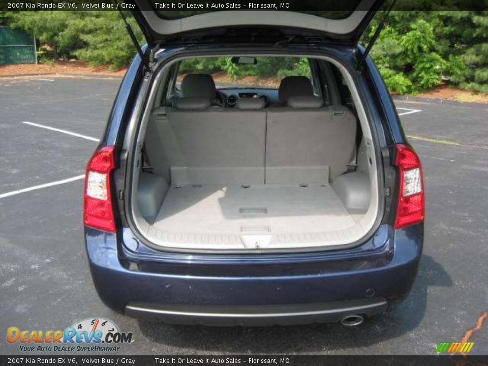 2007 Kia Rondo EX V6 Velvet Blue / Gray Photo #11