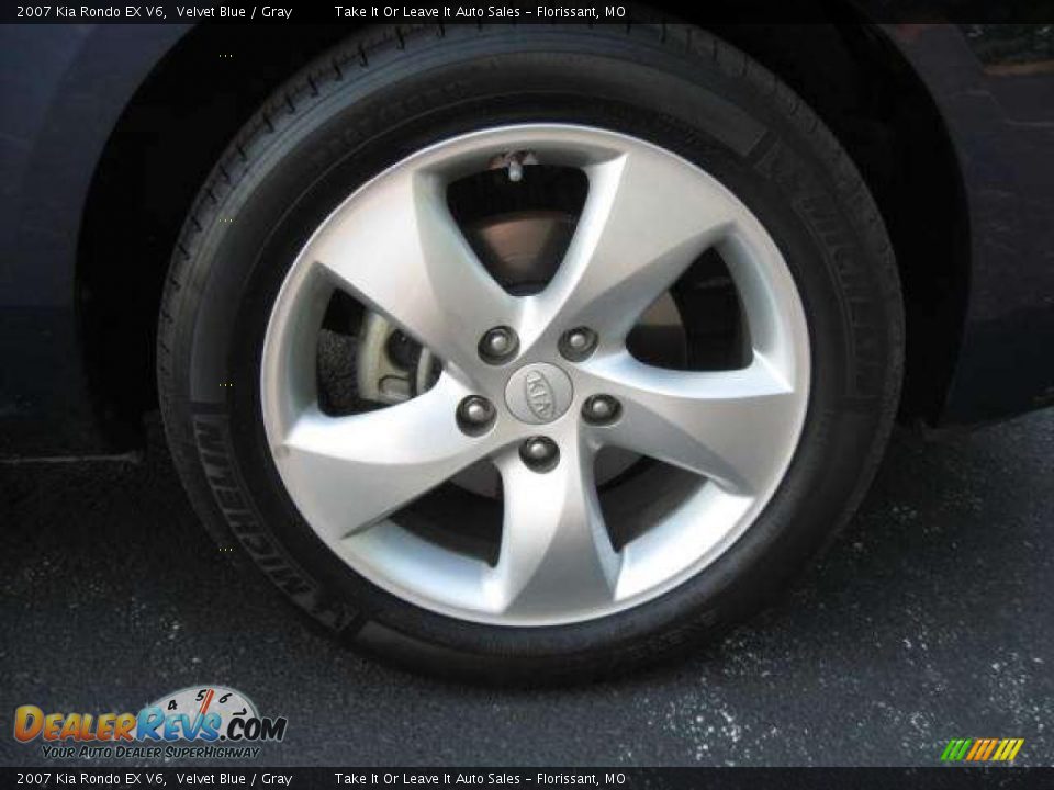 2007 Kia Rondo EX V6 Velvet Blue / Gray Photo #14