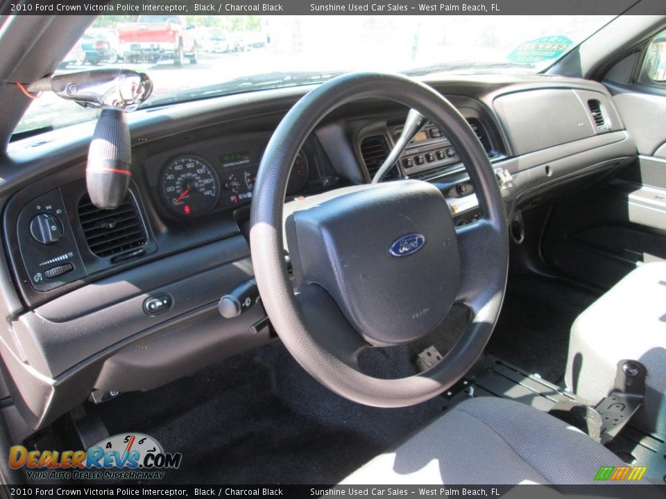 2010 Ford Crown Victoria Police Interceptor Black / Charcoal Black Photo #11