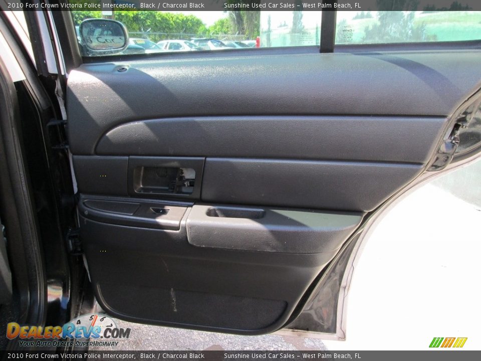 2010 Ford Crown Victoria Police Interceptor Black / Charcoal Black Photo #16