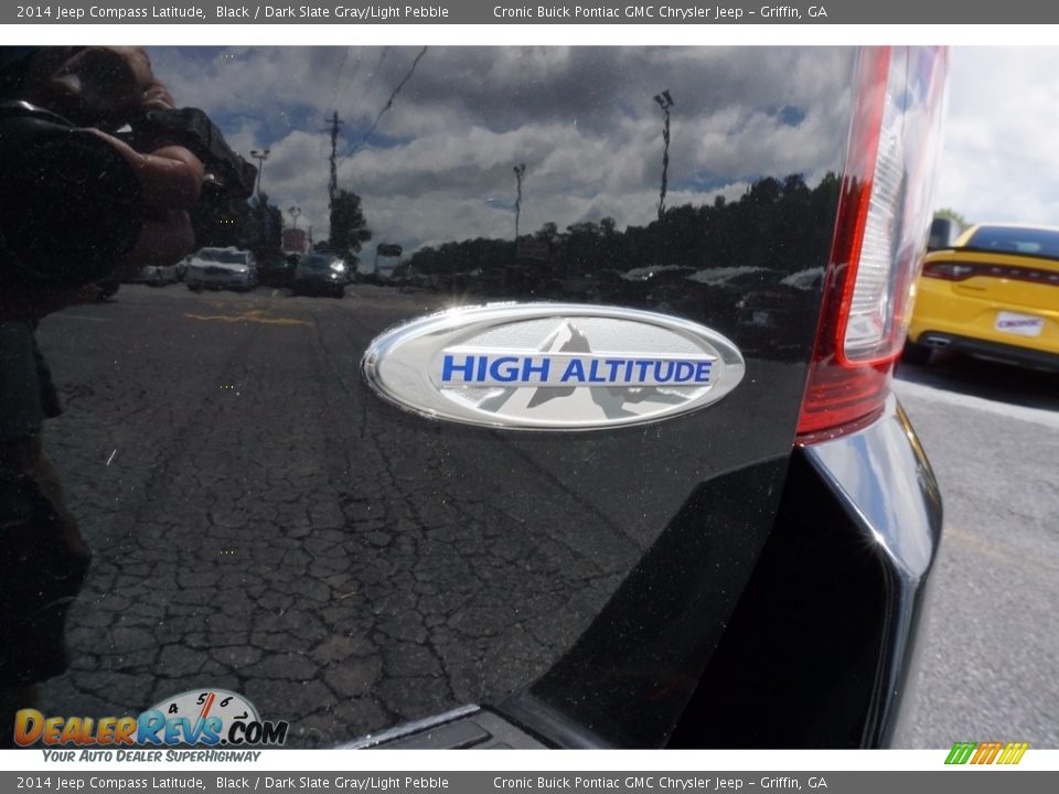 2014 Jeep Compass Latitude Black / Dark Slate Gray/Light Pebble Photo #17