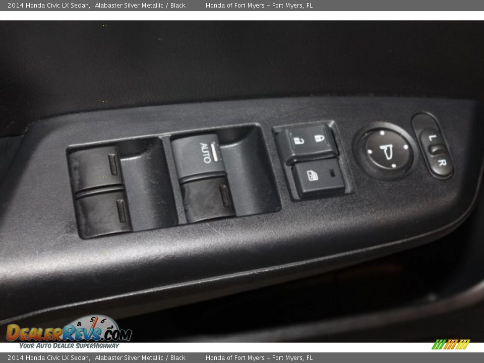 2014 Honda Civic LX Sedan Alabaster Silver Metallic / Black Photo #10