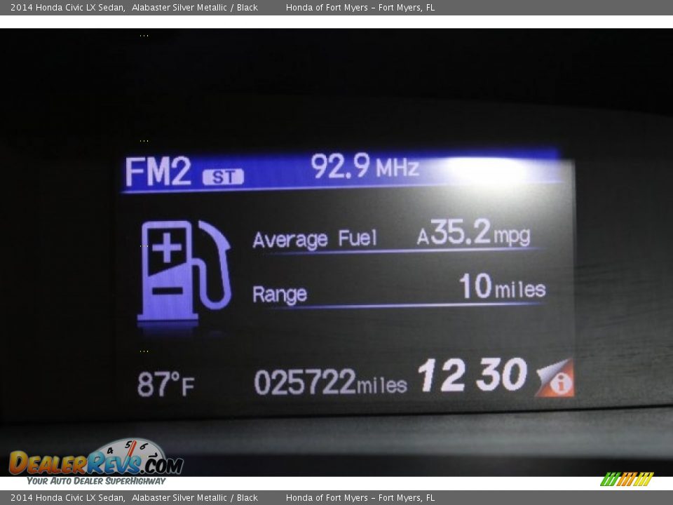 2014 Honda Civic LX Sedan Alabaster Silver Metallic / Black Photo #16