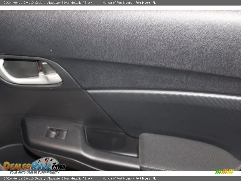 2014 Honda Civic LX Sedan Alabaster Silver Metallic / Black Photo #24