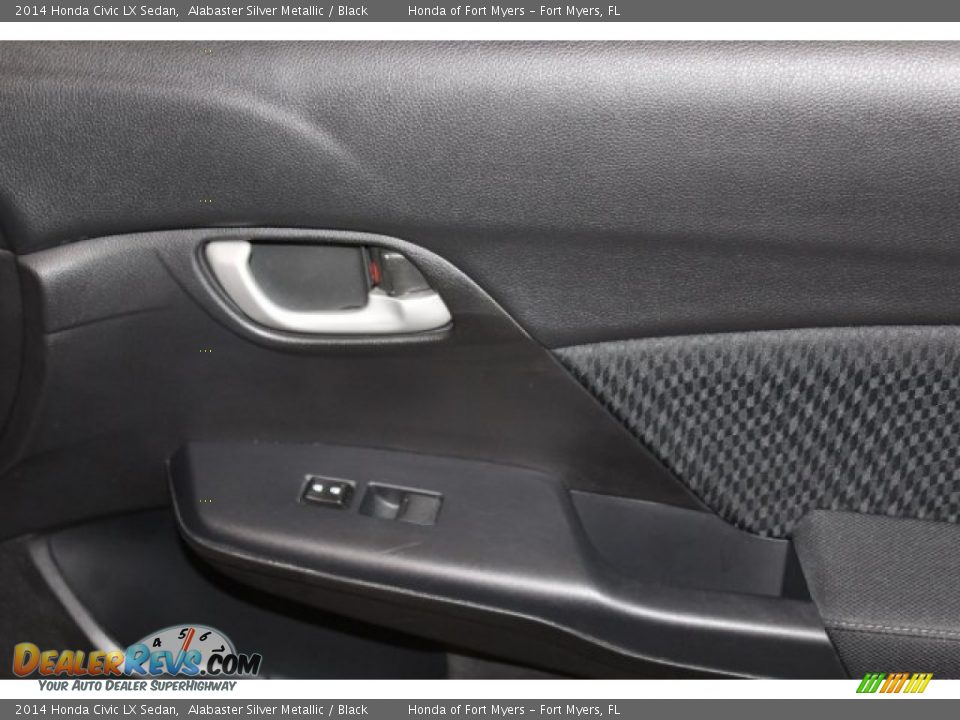 2014 Honda Civic LX Sedan Alabaster Silver Metallic / Black Photo #25