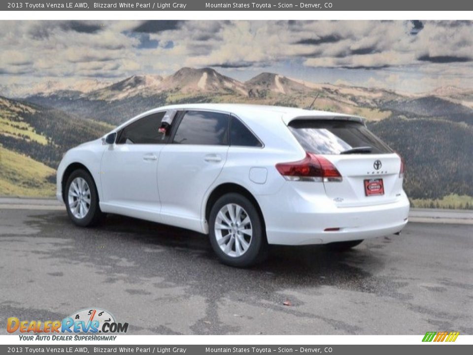 2013 Toyota Venza LE AWD Blizzard White Pearl / Light Gray Photo #8