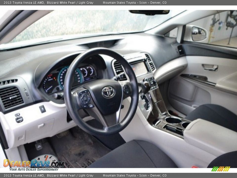 2013 Toyota Venza LE AWD Blizzard White Pearl / Light Gray Photo #10