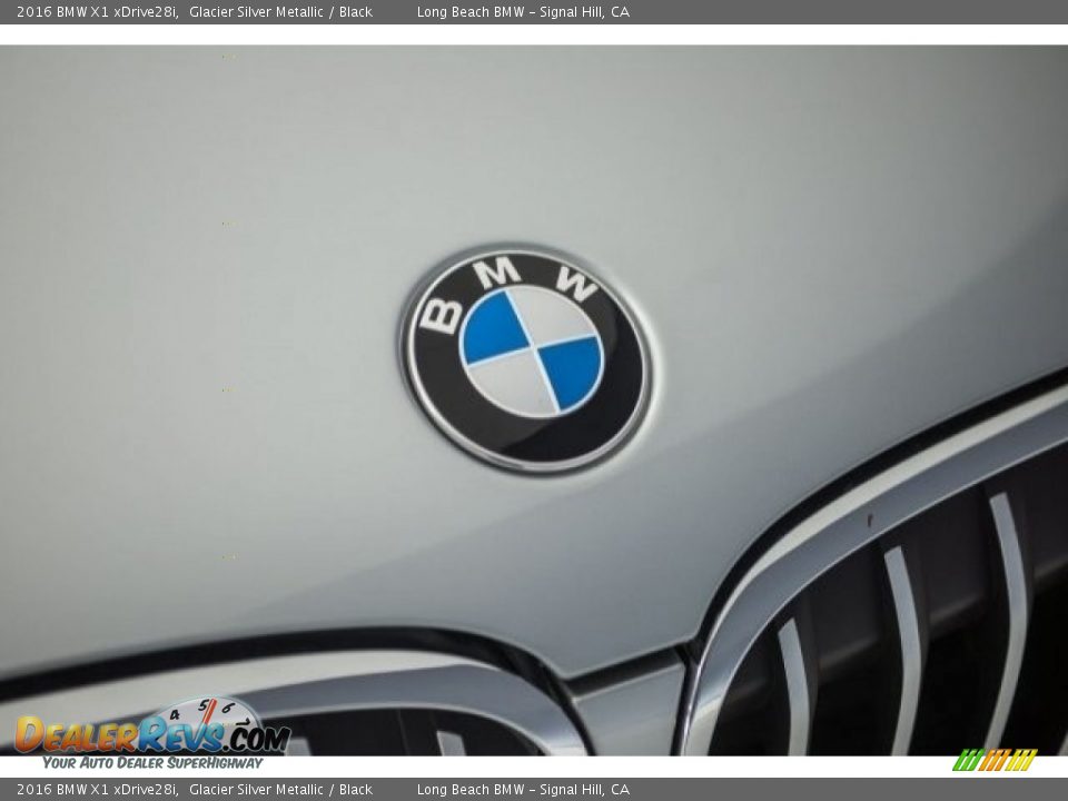 2016 BMW X1 xDrive28i Glacier Silver Metallic / Black Photo #24