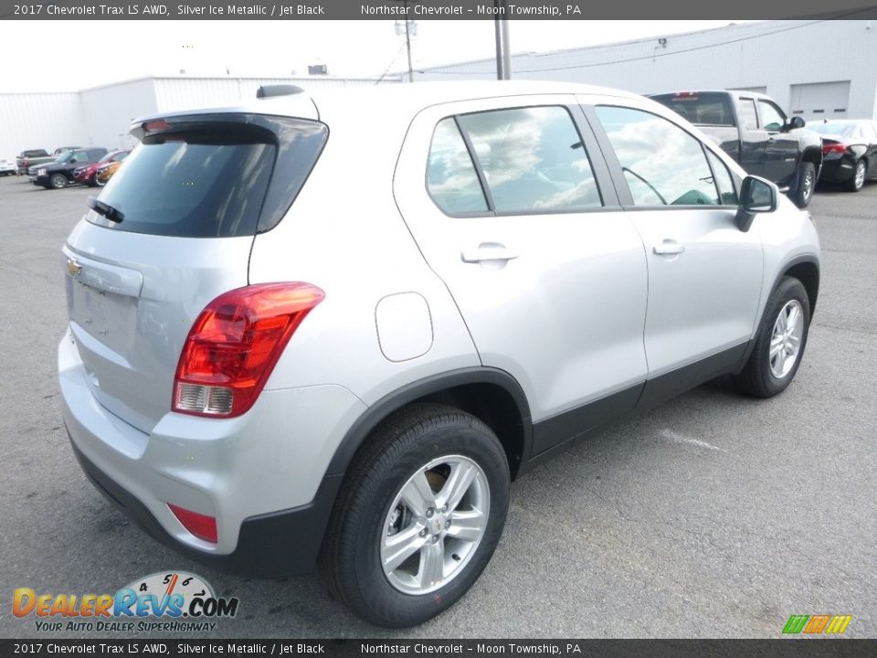 2017 Chevrolet Trax LS AWD Silver Ice Metallic / Jet Black Photo #5