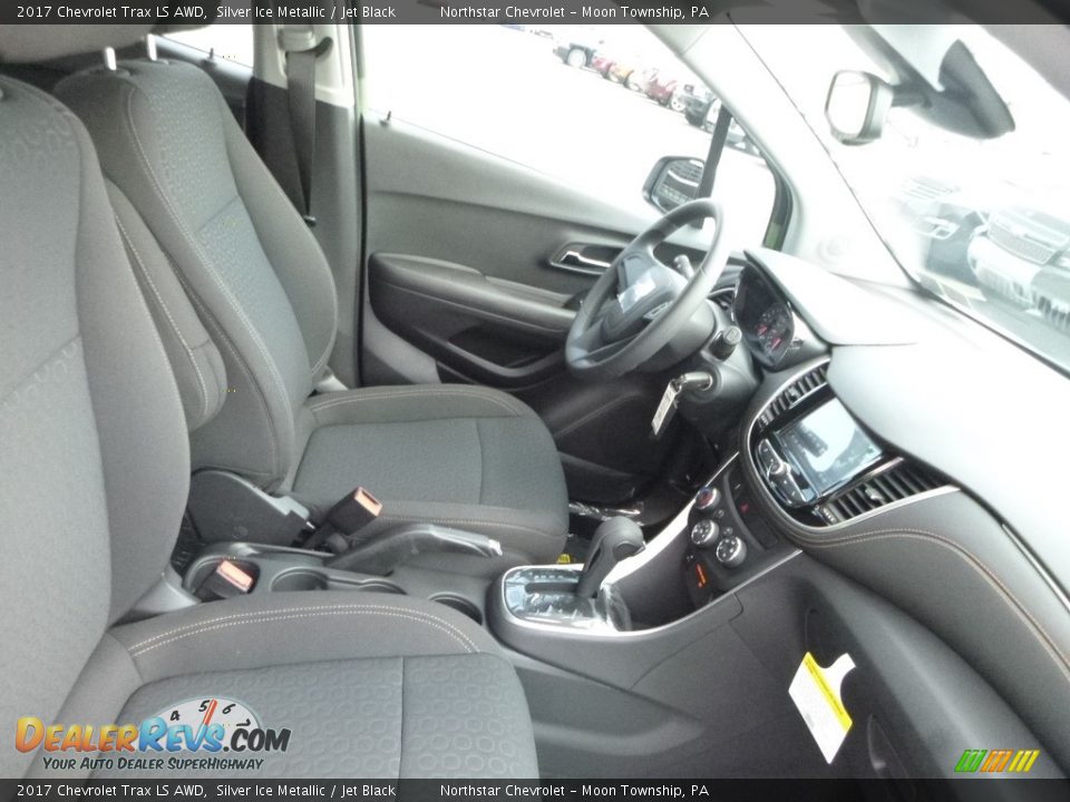 2017 Chevrolet Trax LS AWD Silver Ice Metallic / Jet Black Photo #10