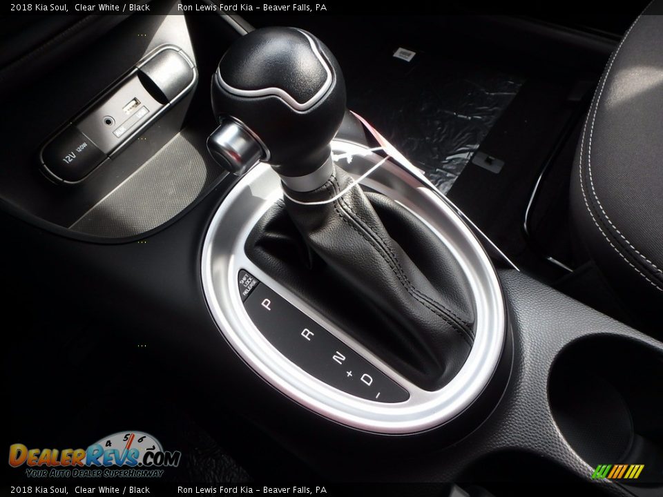 2018 Kia Soul Clear White / Black Photo #18