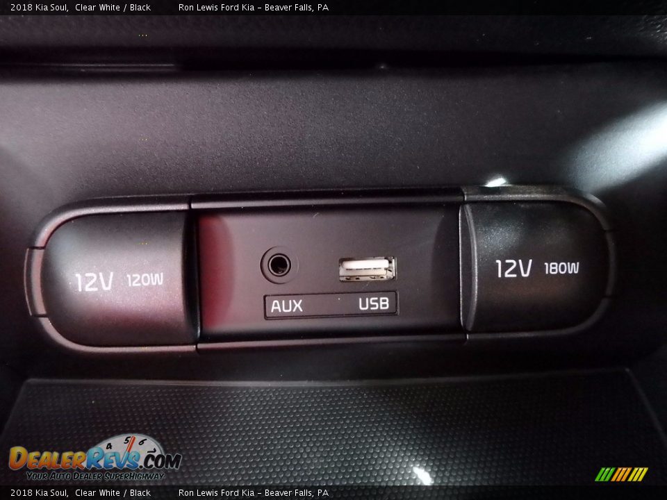 2018 Kia Soul Clear White / Black Photo #20