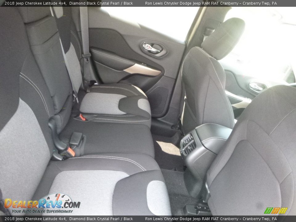 2018 Jeep Cherokee Latitude 4x4 Diamond Black Crystal Pearl / Black Photo #12
