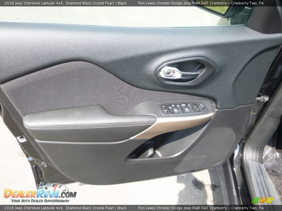 2018 Jeep Cherokee Latitude 4x4 Diamond Black Crystal Pearl / Black Photo #14