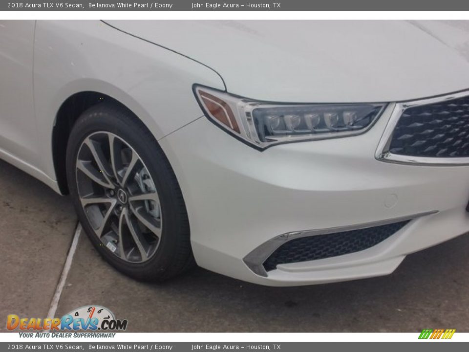 2018 Acura TLX V6 Sedan Bellanova White Pearl / Ebony Photo #10
