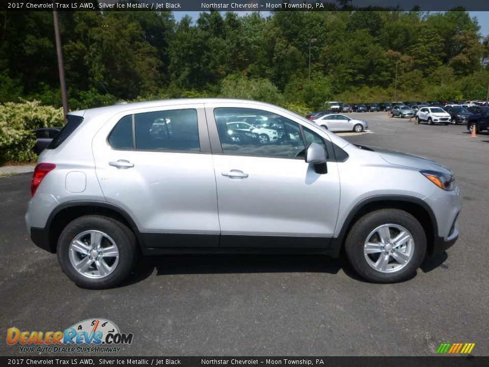 2017 Chevrolet Trax LS AWD Silver Ice Metallic / Jet Black Photo #6