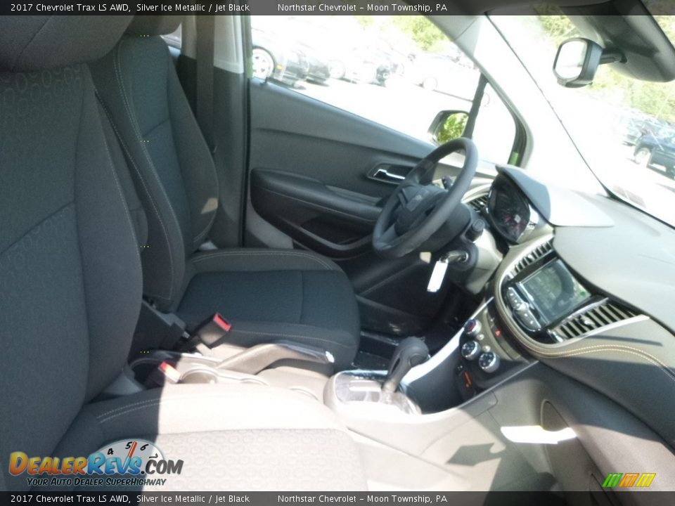 2017 Chevrolet Trax LS AWD Silver Ice Metallic / Jet Black Photo #10