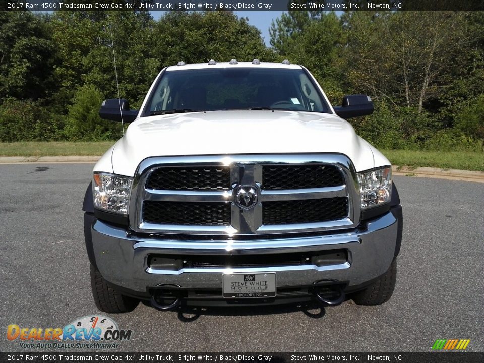 2017 Ram 4500 Tradesman Crew Cab 4x4 Utility Truck Bright White / Black/Diesel Gray Photo #4
