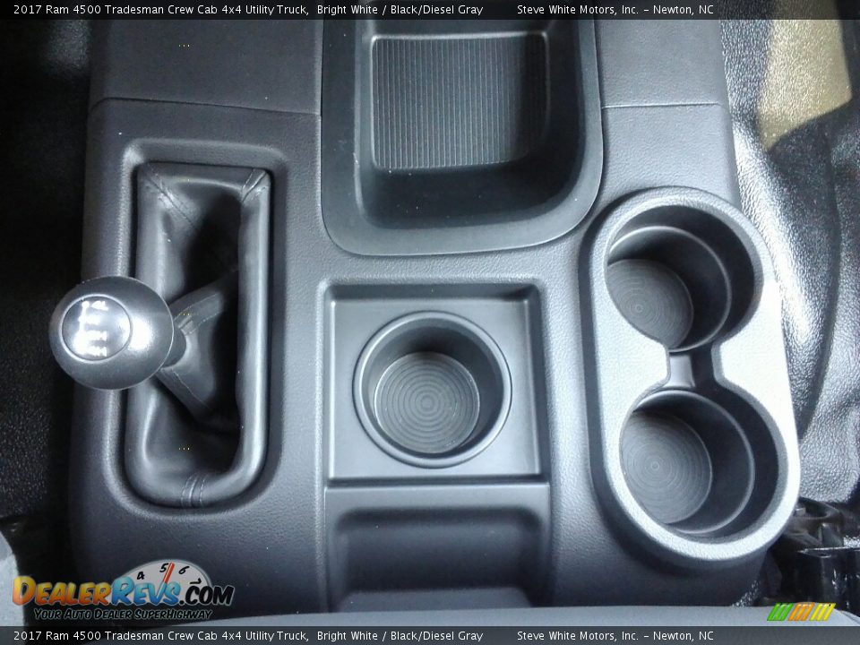 2017 Ram 4500 Tradesman Crew Cab 4x4 Utility Truck Bright White / Black/Diesel Gray Photo #24