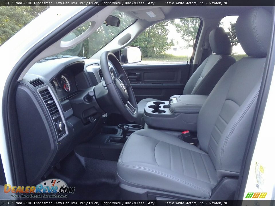 2017 Ram 4500 Tradesman Crew Cab 4x4 Utility Truck Bright White / Black/Diesel Gray Photo #25