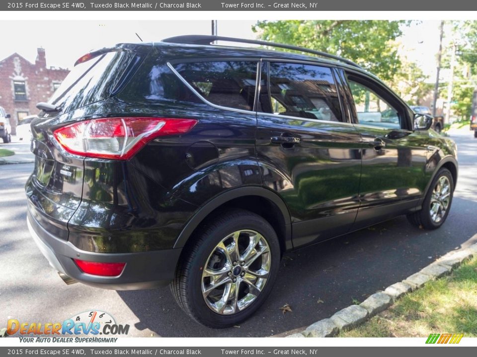 2015 Ford Escape SE 4WD Tuxedo Black Metallic / Charcoal Black Photo #7
