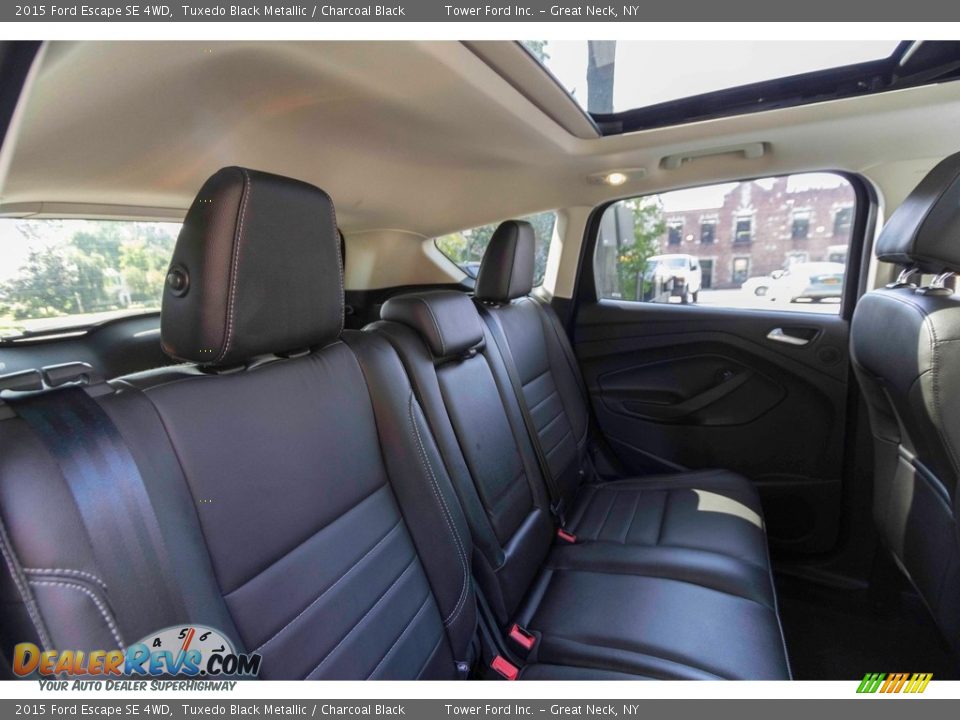 2015 Ford Escape SE 4WD Tuxedo Black Metallic / Charcoal Black Photo #24