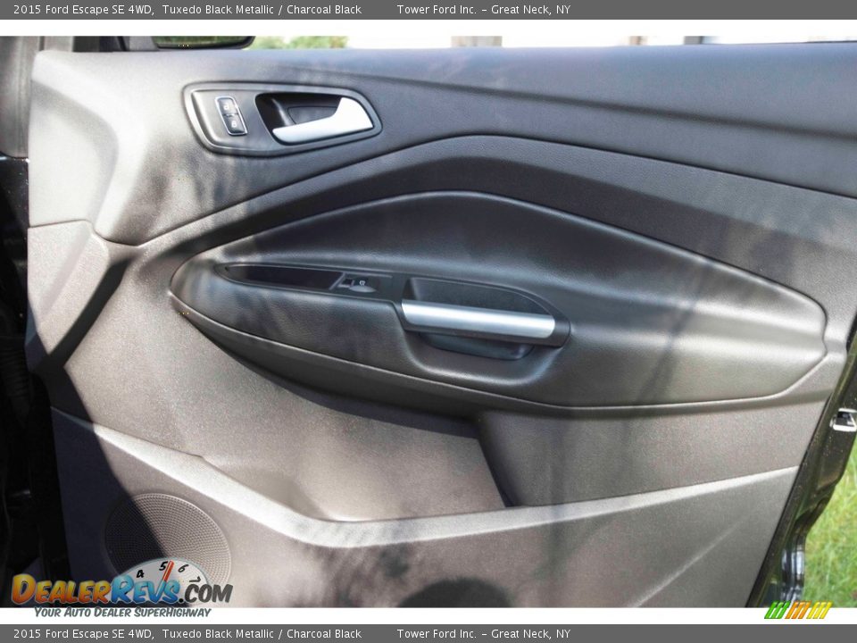 2015 Ford Escape SE 4WD Tuxedo Black Metallic / Charcoal Black Photo #27