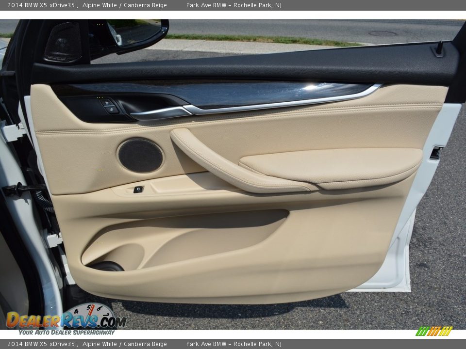 2014 BMW X5 xDrive35i Alpine White / Canberra Beige Photo #27