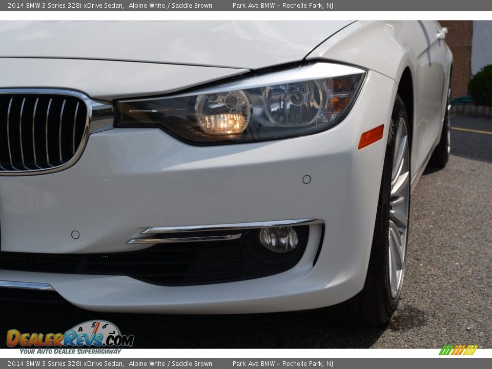 2014 BMW 3 Series 328i xDrive Sedan Alpine White / Saddle Brown Photo #31