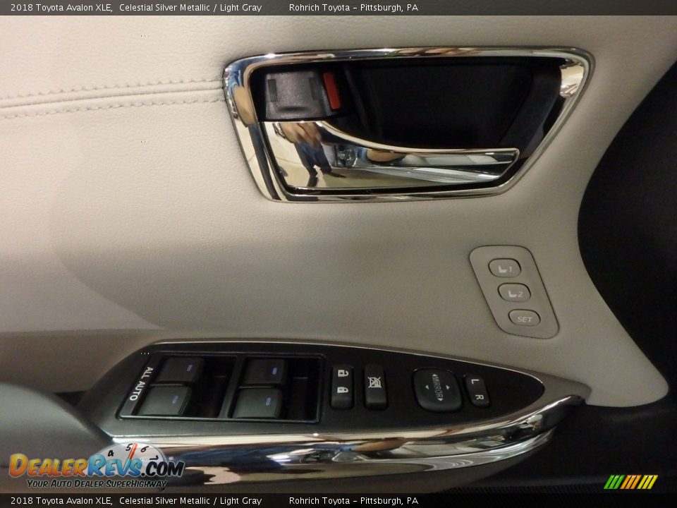 2018 Toyota Avalon XLE Celestial Silver Metallic / Light Gray Photo #9