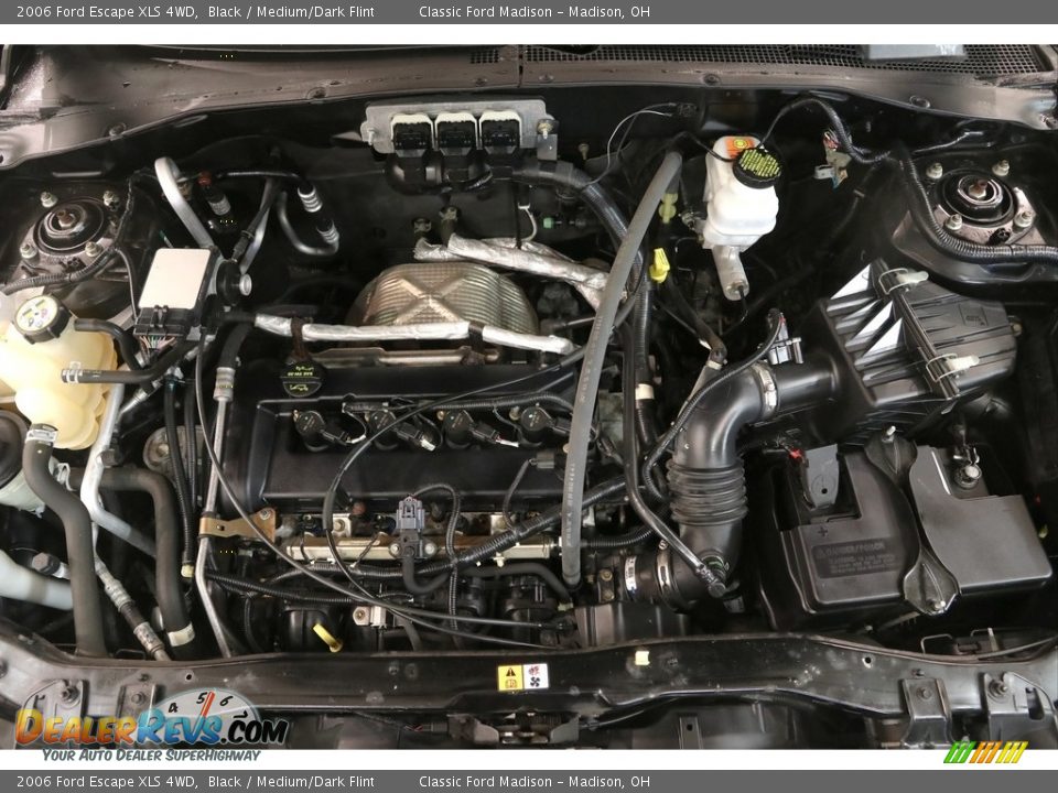 2006 Ford Escape XLS 4WD Black / Medium/Dark Flint Photo #16