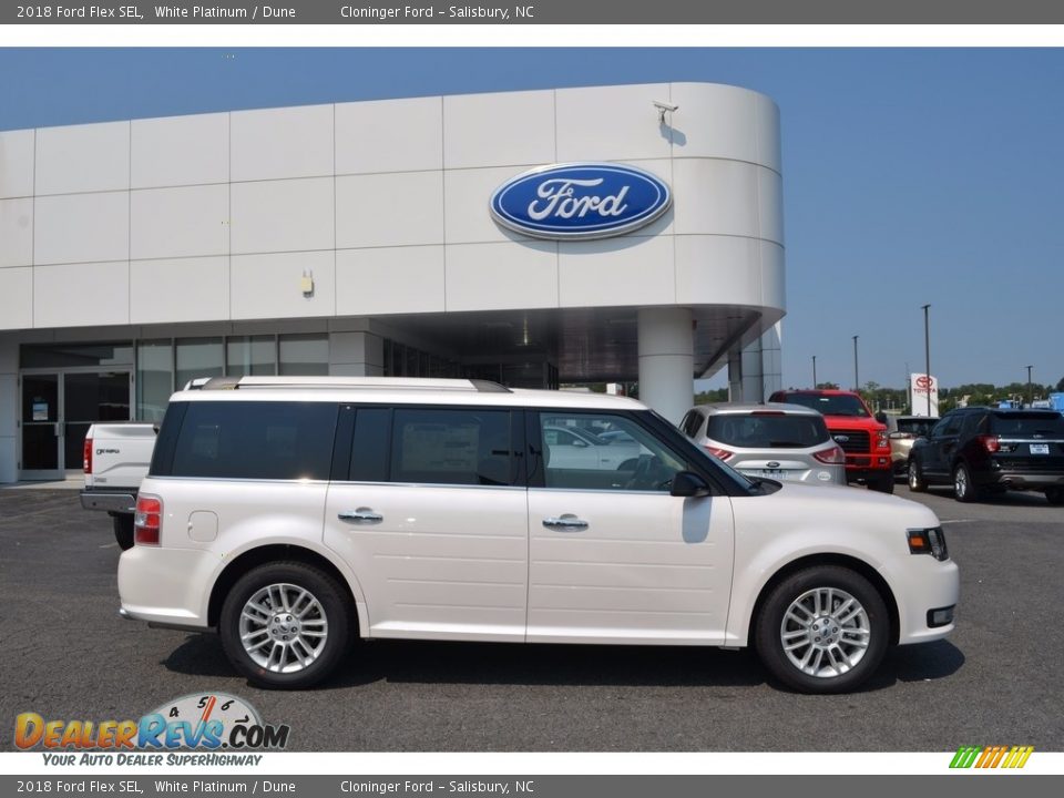 White Platinum 2018 Ford Flex SEL Photo #2