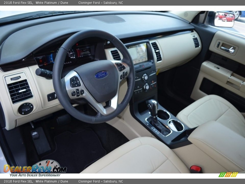 Front Seat of 2018 Ford Flex SEL Photo #7