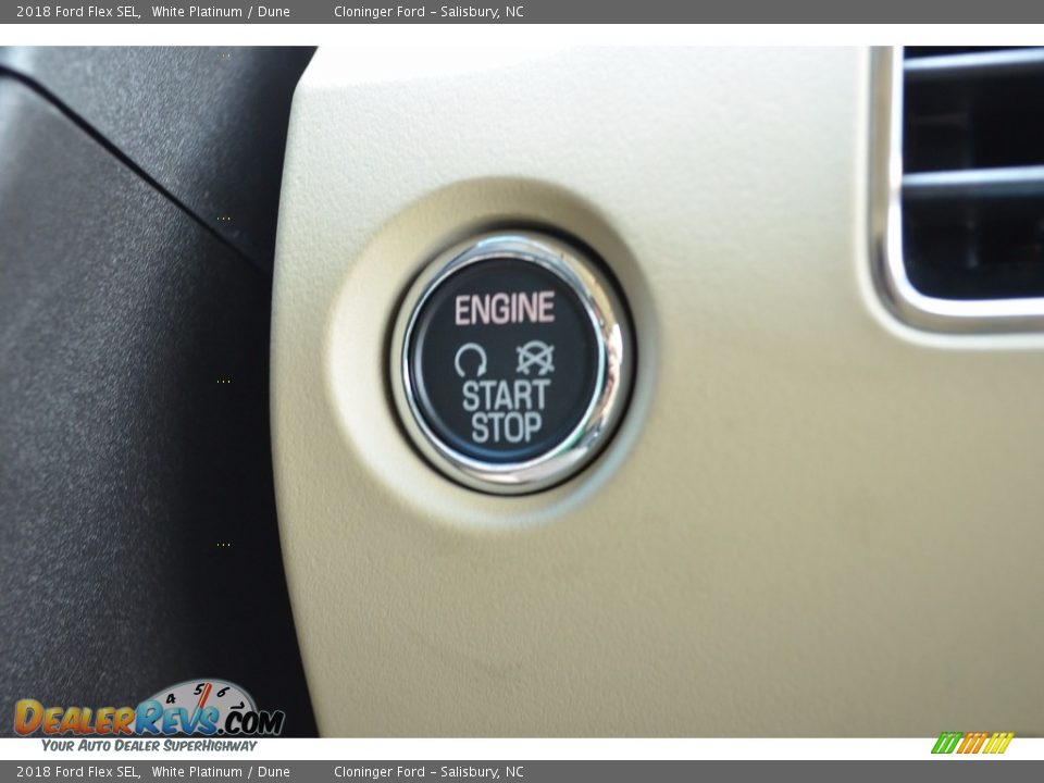 Controls of 2018 Ford Flex SEL Photo #21