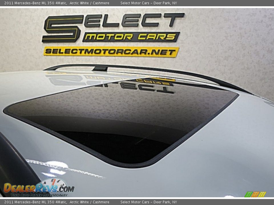 2011 Mercedes-Benz ML 350 4Matic Arctic White / Cashmere Photo #10