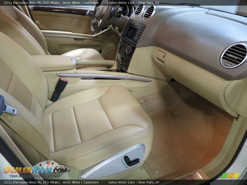 2011 Mercedes-Benz ML 350 4Matic Arctic White / Cashmere Photo #15