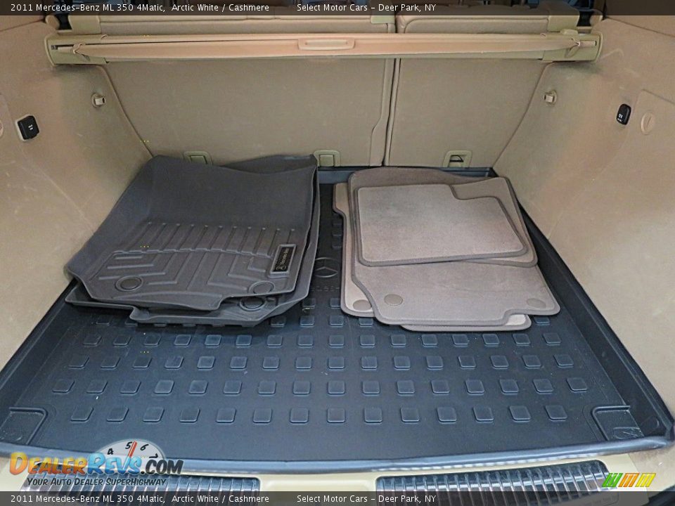 2011 Mercedes-Benz ML 350 4Matic Arctic White / Cashmere Photo #17