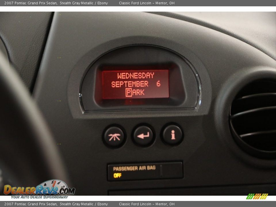 2007 Pontiac Grand Prix Sedan Stealth Gray Metallic / Ebony Photo #9