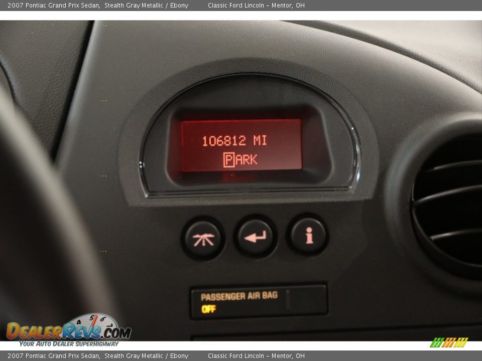 2007 Pontiac Grand Prix Sedan Stealth Gray Metallic / Ebony Photo #10