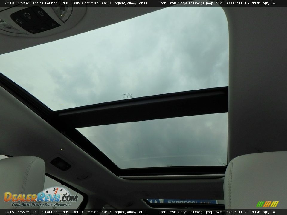 Sunroof of 2018 Chrysler Pacifica Touring L Plus Photo #16