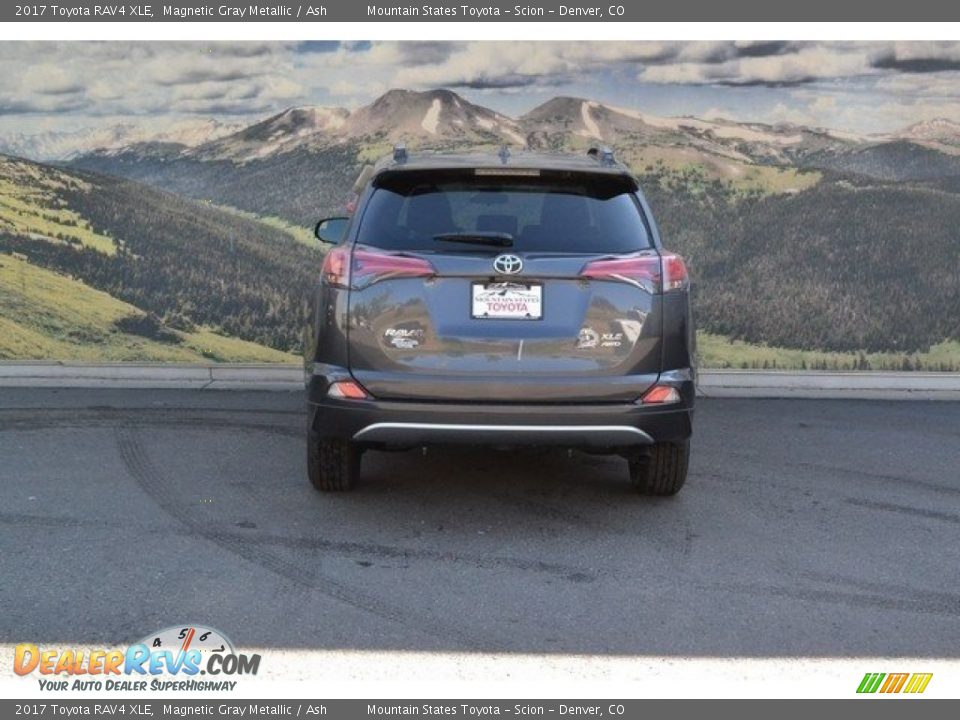 2017 Toyota RAV4 XLE Magnetic Gray Metallic / Ash Photo #4