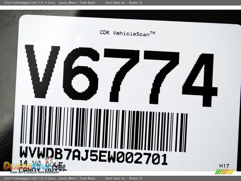 2014 Volkswagen Golf 2.5L 4 Door Candy White / Titan Black Photo #20