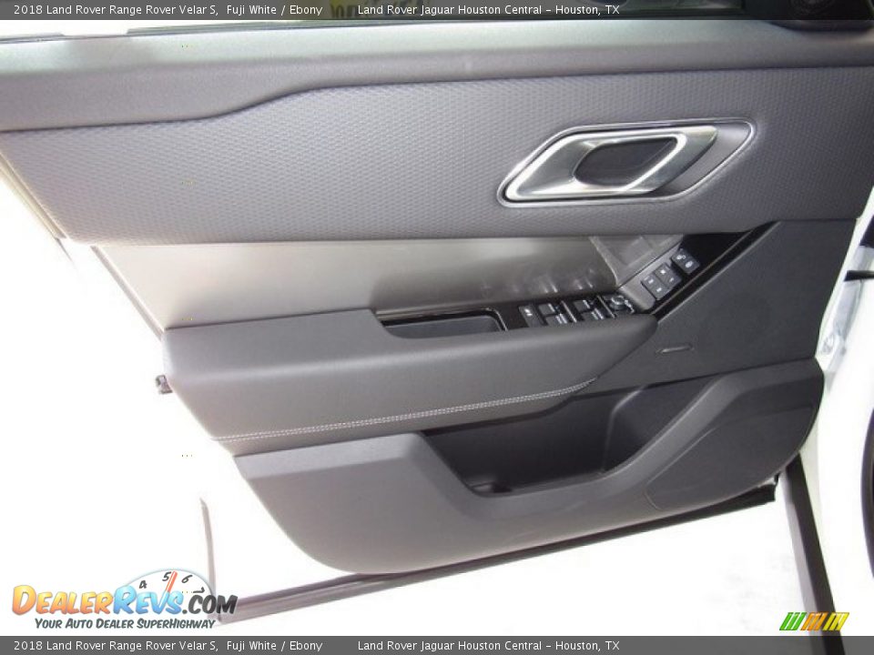 Door Panel of 2018 Land Rover Range Rover Velar S Photo #18