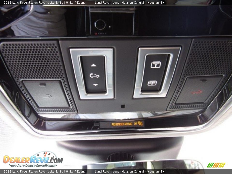 Controls of 2018 Land Rover Range Rover Velar S Photo #23