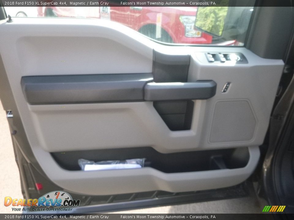 2018 Ford F150 XL SuperCab 4x4 Magnetic / Earth Gray Photo #11