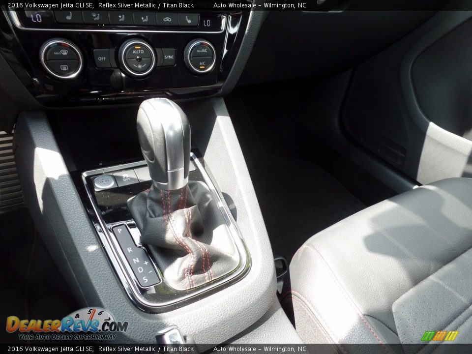 2016 Volkswagen Jetta GLI SE Reflex Silver Metallic / Titan Black Photo #19