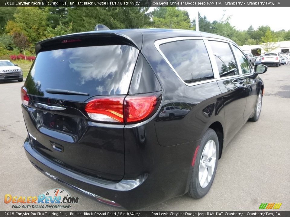 2018 Chrysler Pacifica Touring Plus Brilliant Black Crystal Pearl / Black/Alloy Photo #5
