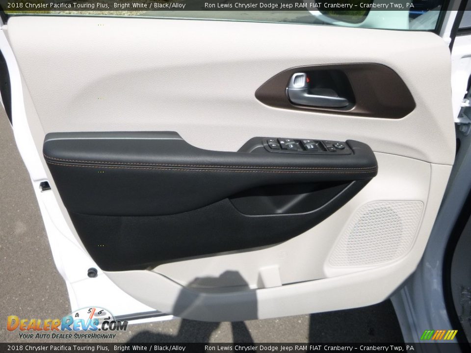 2018 Chrysler Pacifica Touring Plus Bright White / Black/Alloy Photo #15